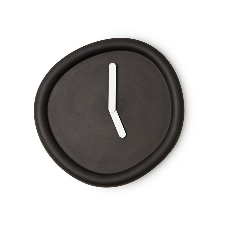 RC001_Werkwaardig_roundclock_black_front_5_Low