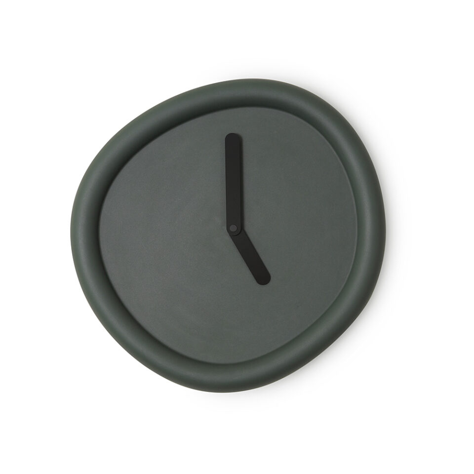 RC003_Werkwaardig_roundclock_deepgreen_front_5_Low