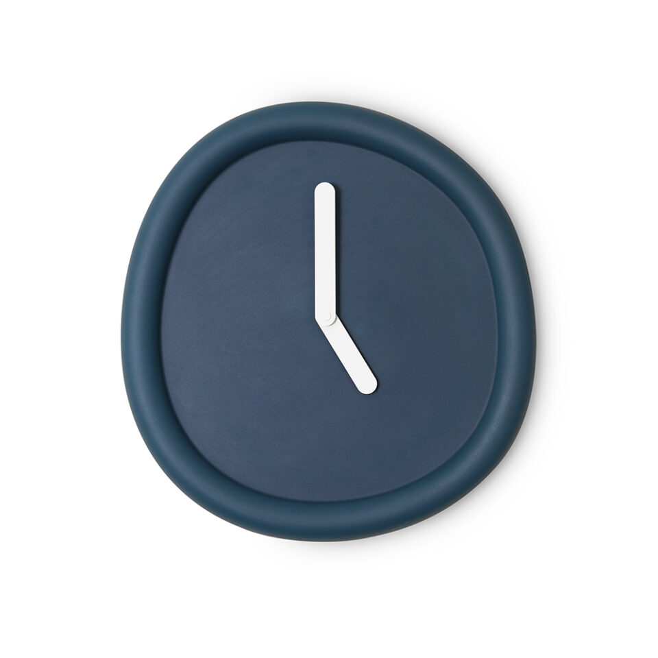 RC004_Werkwaardig_roundclock_deepblue_front_6_Low