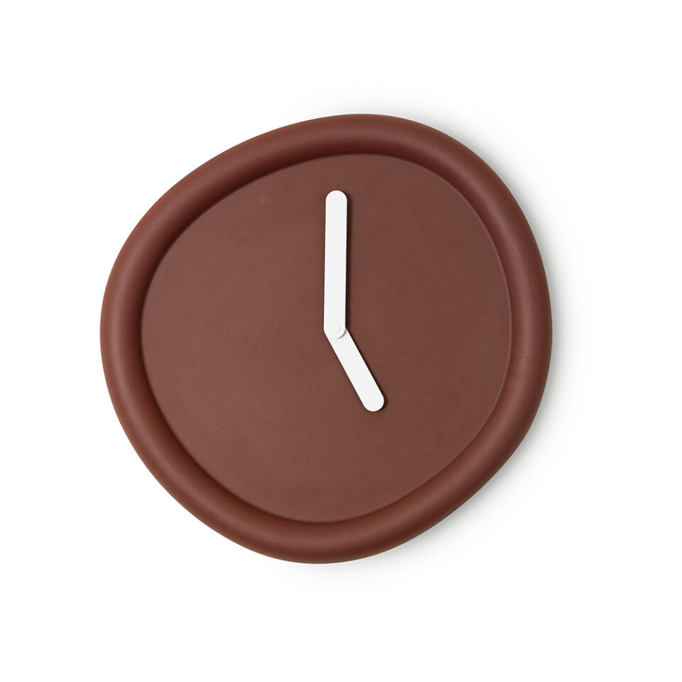 RC005_Werkwaardig_roundclock_deepred_front_5_Low