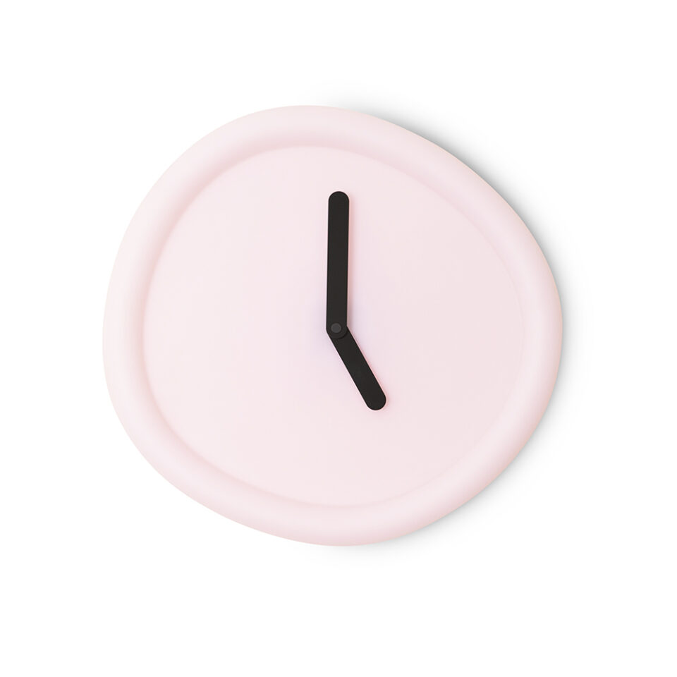 RC006_Werkwaardig_roundclock_babypink_front_4_Low