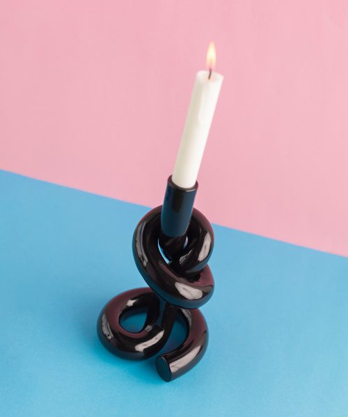 CAMPAIGN_KC002_Werkwaardig_knottedcandleholder_Black
