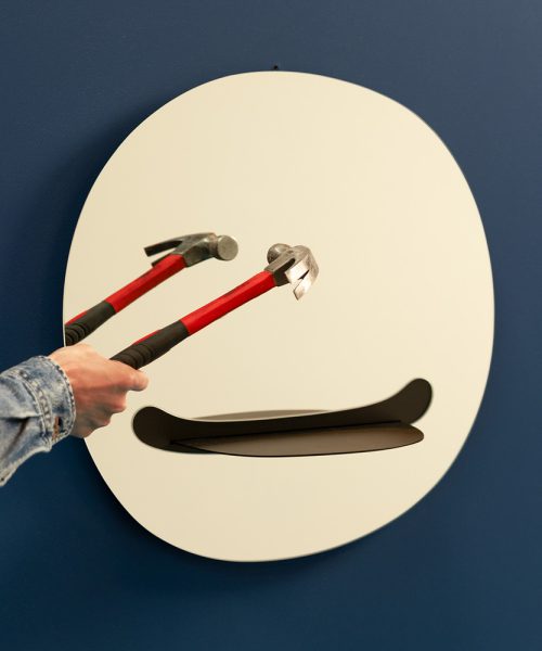 CAMPAIGN_Smiling-Mirror_SM001_Black_Werkwaardig_Jobvandenberg