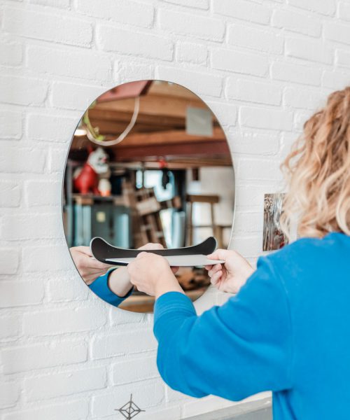DESIGNER_Smiling-Mirror_SM002_Lightgrey_Werkwaardig_Jobvandenberg_2