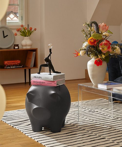 Werkwaardig_Sidepig_Anthracite_SP002_Climberlamp_CL001_RoundClock_Lightgrey_RC002_interior